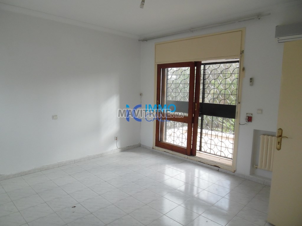 Villa 1000m2 en location à l'OLM Souissi