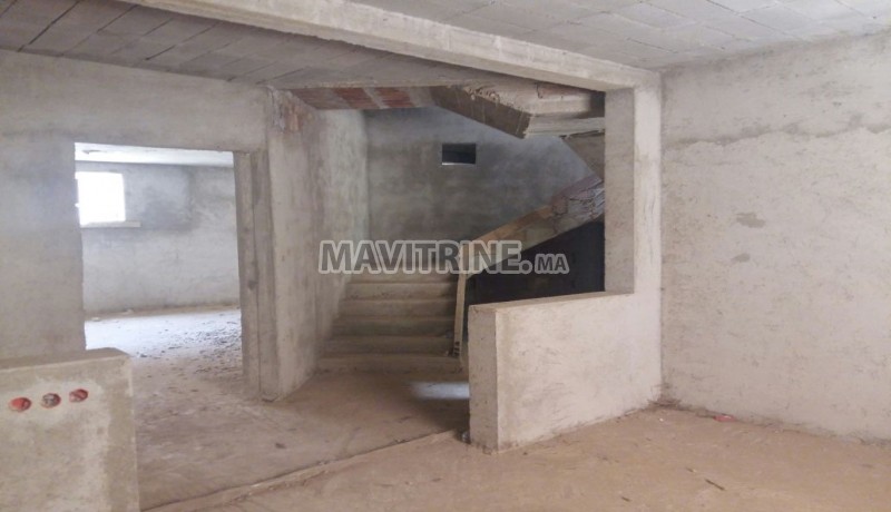 VILLA SEMI-FINIE de 259 m2 à Oujda Hay El Andalous