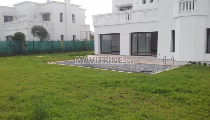 Villa 950 m² à Bouzkoura.