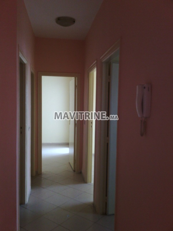 Agadir 10 minutes mer ,appartement2 chambres,2balcons