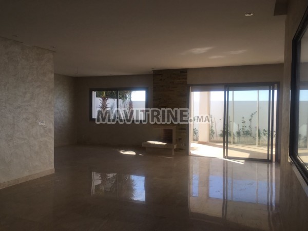 villa de 320 m² ain diab