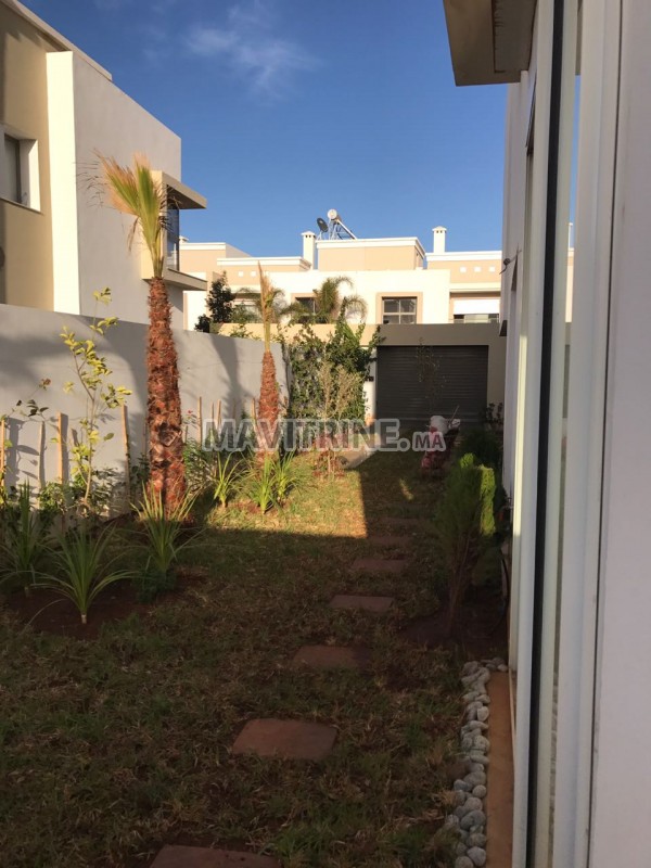 villa de 320 m² ain diab