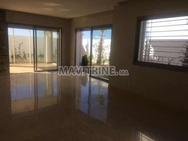 villa de 320 m² ain diab