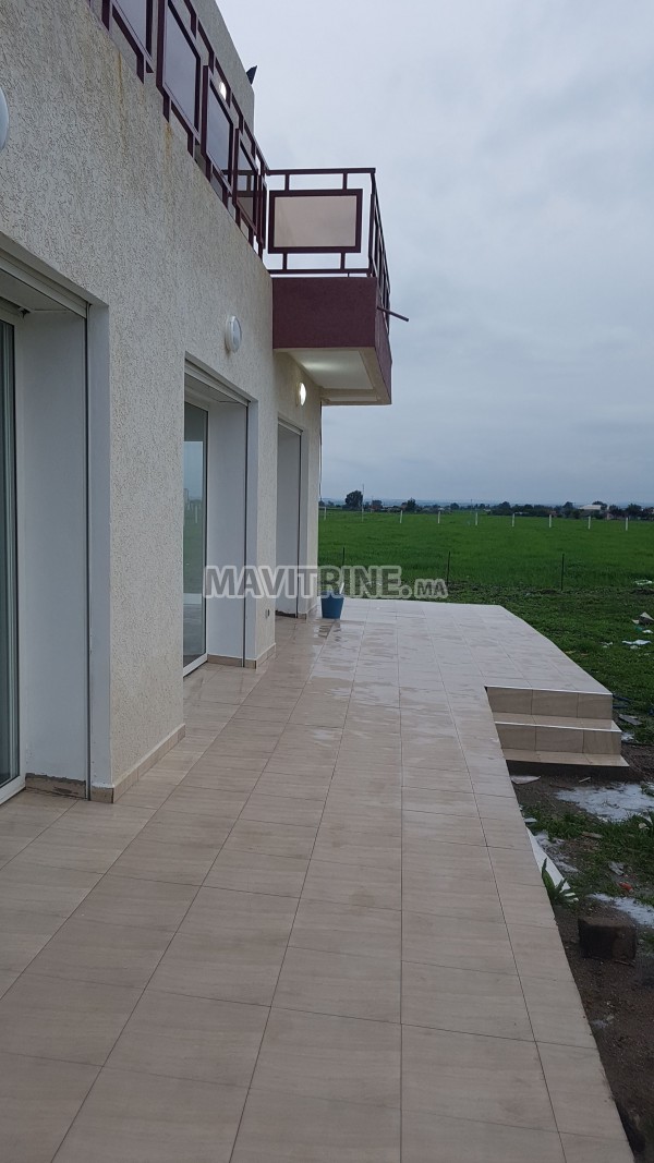 terrain 12600m2 a vendre avec villa haut standing 250m2