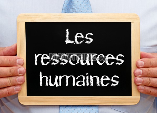 assistants  ressources humaines (RH)