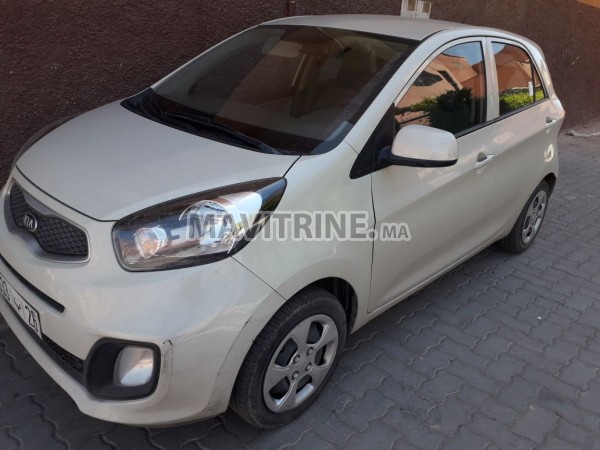 Kia Picanto modèle 2015 couleur ivoire première main