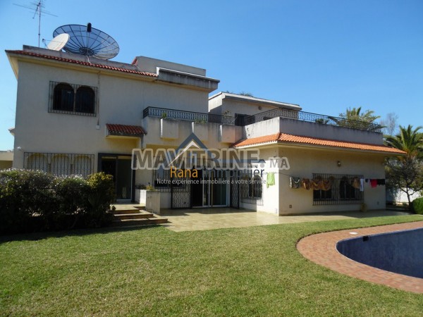 Une villa de charme spacieuse à vendre sur Hay Riad