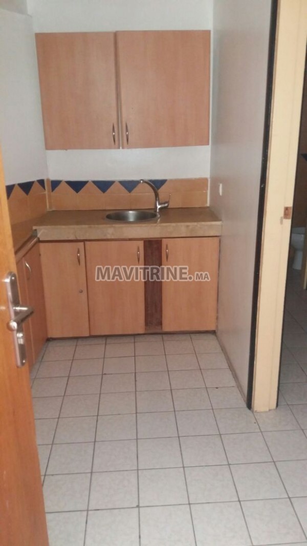 Bureau de 250 m² à Sidi Maarouf