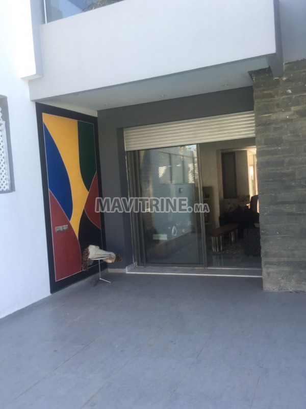 Villa de 300 m² à Bouzkoura