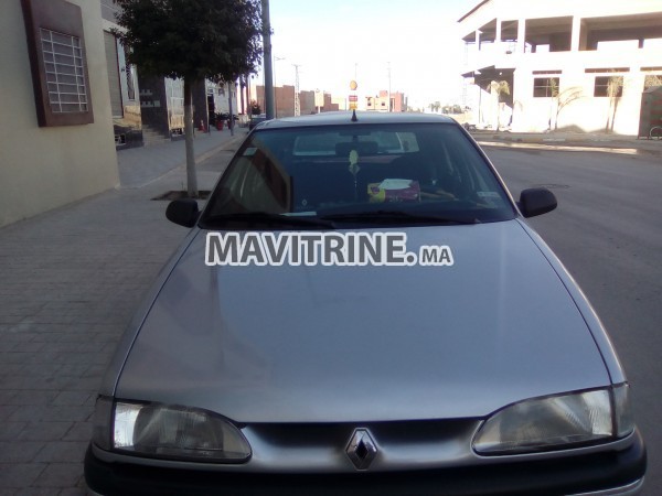 Renault storia 1995 à vendre