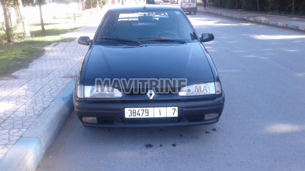 vende renault 19 toute option