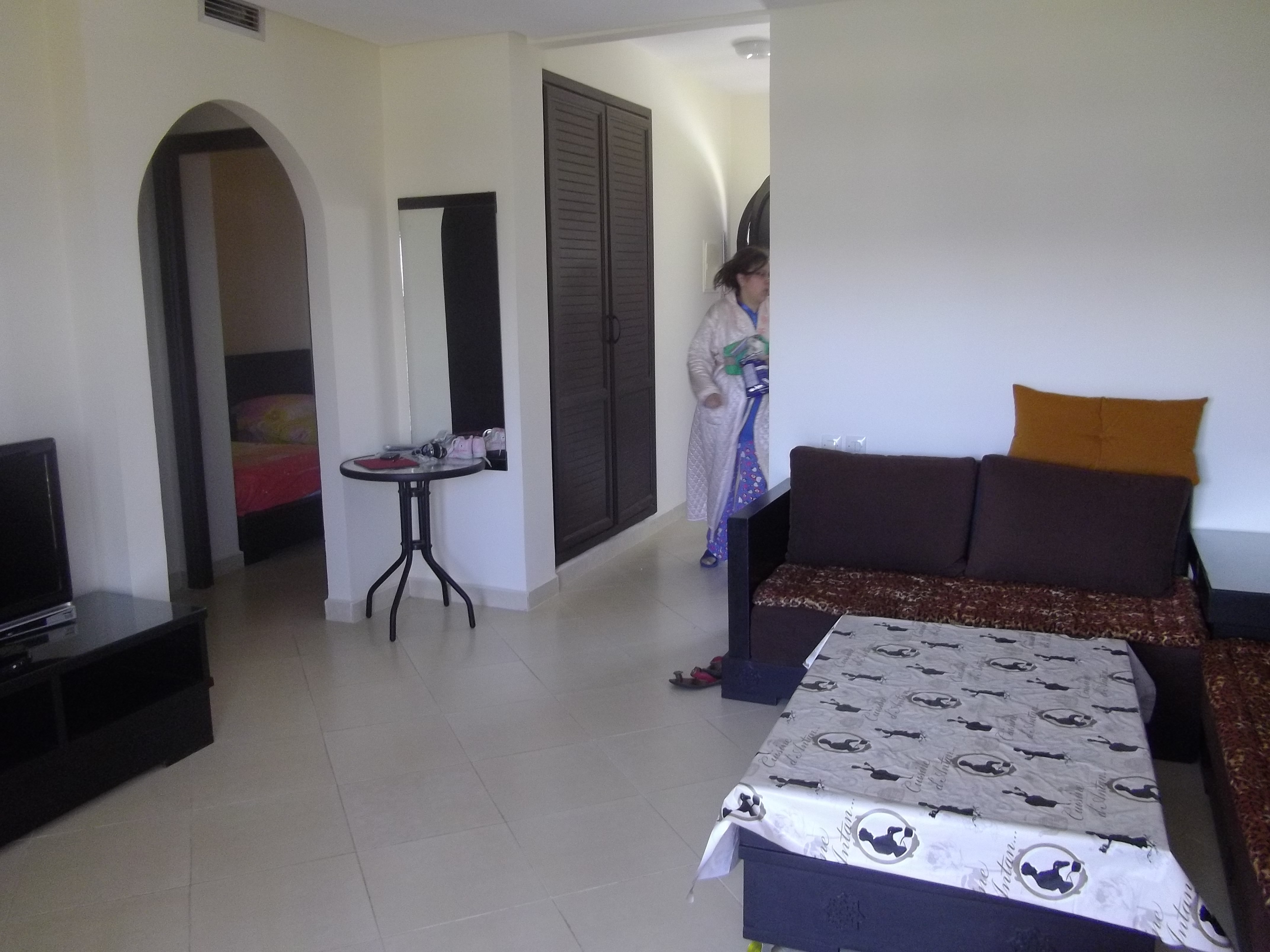 BEL APPARTEMENT DANS COMPLEXE SÉCURISÉ à CABO NEGRO