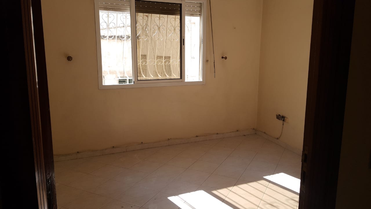 Vend appartement de 178 m2 bien ensoleillé