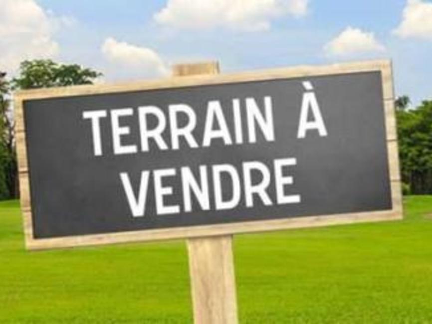 VENTE  DE TERRAIN équipé