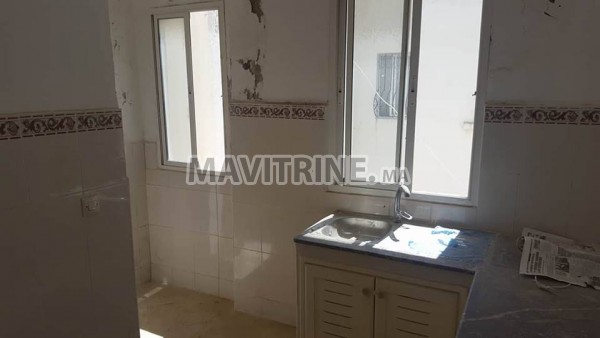 Vend appartement complexe abdallas près zone franche à Tanger