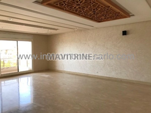 Appartement de standing avec terrasse sans vis-à–vis au haut  Agdal Rabat