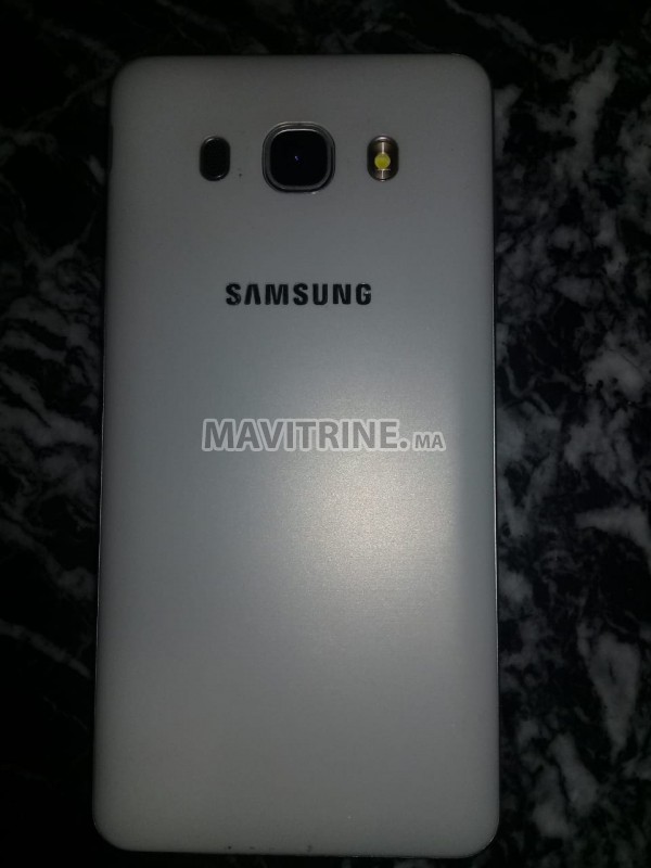 Samsung Galaxy J5 6