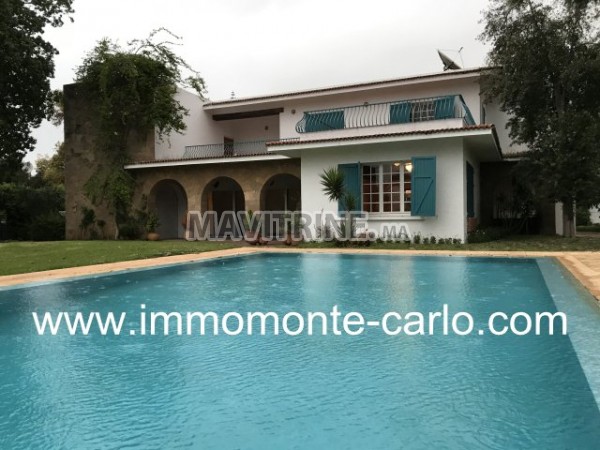 Superbe villa avec piscine à louer au quartier  Souissi Rabat