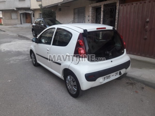 une belle PEUGEOT 107