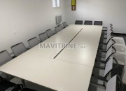 Photo de l'annonce: Table de réunion rectangulaire + 20 personnes