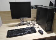 Photo de l'annonce: 8 ordinateurs du bureau