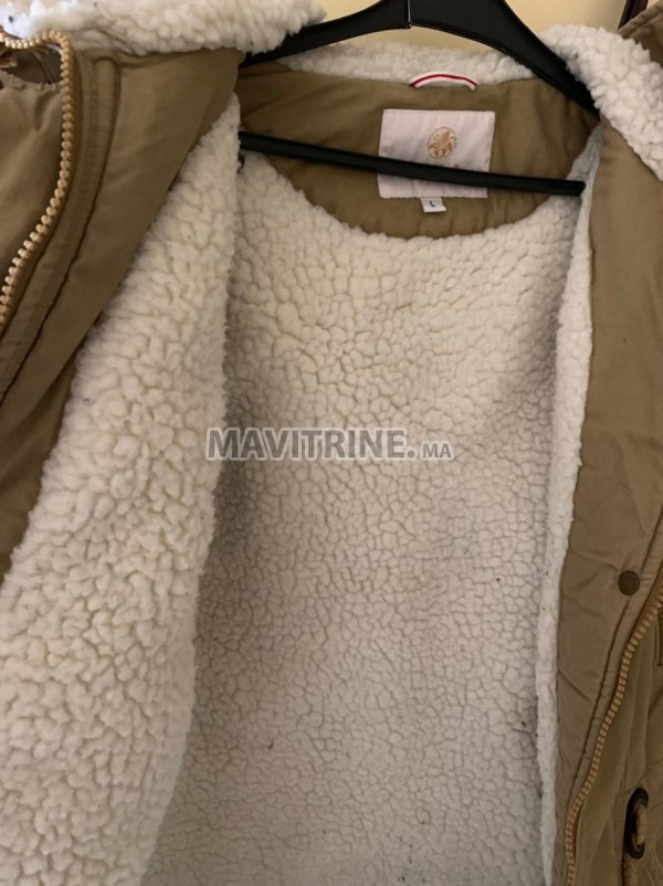 Manteau très chaud d'hiver