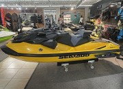 Photo de l'annonce: Seadoo RTX 300 jet ski and outboard motors